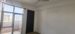 Room in 3 BHK Apartment at JM Aroma, Sector 75 – for Rent