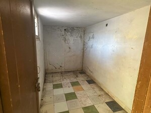 Building Lobby in  Independent House at White Avenue – for Sale