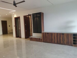Room in 3 BHK Apartment at Uptown Jubilee, Jubilee Hills – for Rent