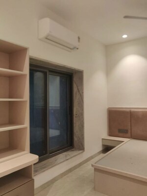 Room in 3 BHK Apartment at Uptown Jubilee, Jubilee Hills – for Rent