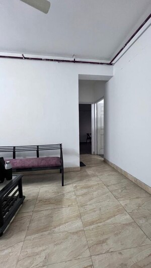 Room in 3 BHK Apartment at Migsun Roof, Raj Nagar Extension – for Rent