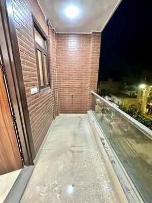 Balcony in 3 BHK Builder Floor at Dwarka Mor – for Rent