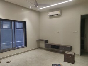 Room in 3 BHK Apartment at Uptown Jubilee, Jubilee Hills – for Rent