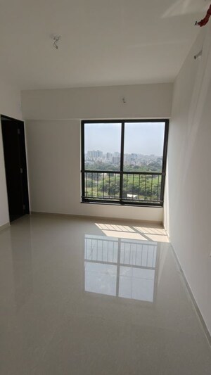 Room in 2 BHK Apartment at Shapoorji Pallonji Joyville Hadapsar Annexe, Hadapsar – for Rent