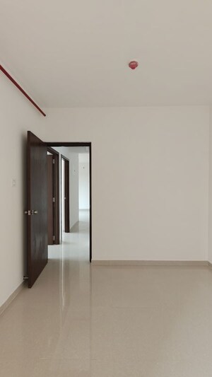 Room in 2 BHK Apartment at Shapoorji Pallonji Joyville Hadapsar Annexe, Hadapsar – for Rent