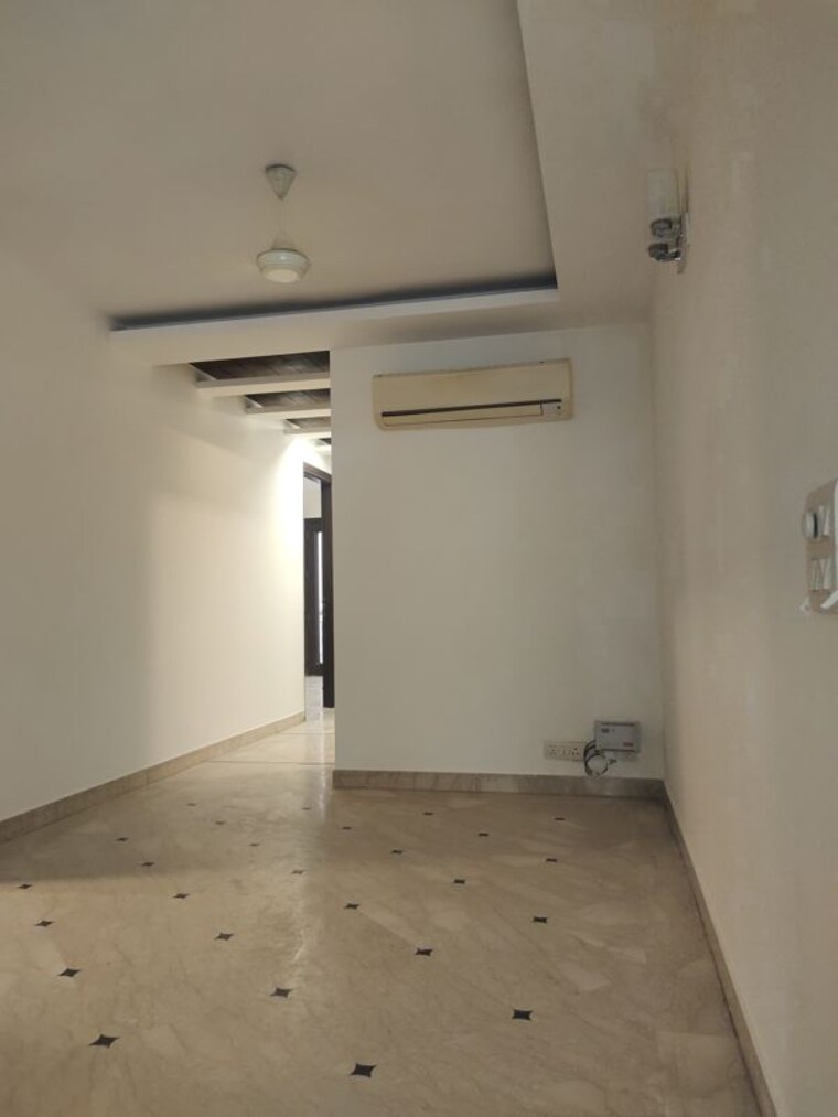 undefined, kailash colony 4 Bedroom 2700 Sq.Ft. Builder Floor In Kailash Colony Delhi 10766600