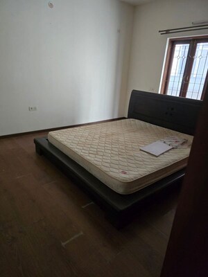 Bedroom in 3 BHK Builder Floor at Cooke Town – for Rent