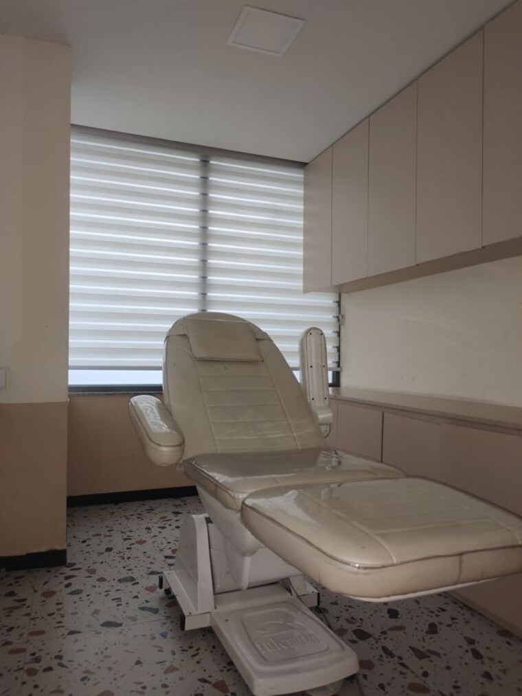 Other, lajpat nagar Commercial Office Space 1000 Sq.Ft. In Lajpat Nagar Delhi 10766605