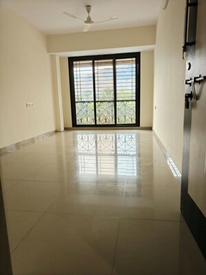 3 BHK Apartment For Rent in Nisarg Hyde Park, Kharghar