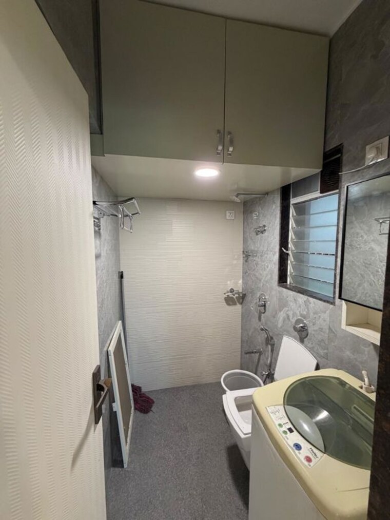 Bathroom, the-makwana-om-palace 2 Bedroom 612 Sq.Ft. Apartment In Malad West Mumbai 10766637