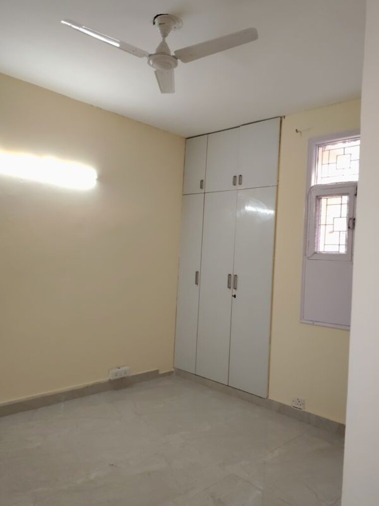 Room, unitech-south-city-ii 3 Bedroom 1500 Sq.Ft. Builder Floor In Sector 50 Gurgaon 10766646