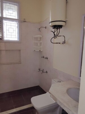 Bathroom in 3 BHK Builder Floor at Unitech South City II, Sector 50 – for Rent