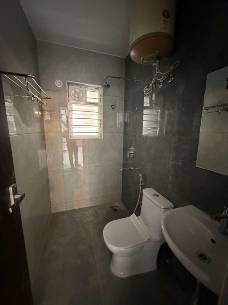 Bathroom, sai-enclave-indiranagar 2 Bedroom 1200 Sq.Ft. Apartment In Indiranagar Bangalore 10766649