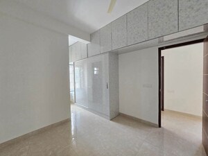 Room in 3 BHK Apartment at G.R Residency, Halasuru – for Rent
