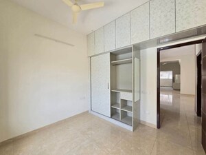 Room in 3 BHK Apartment at G.R Residency, Halasuru – for Rent