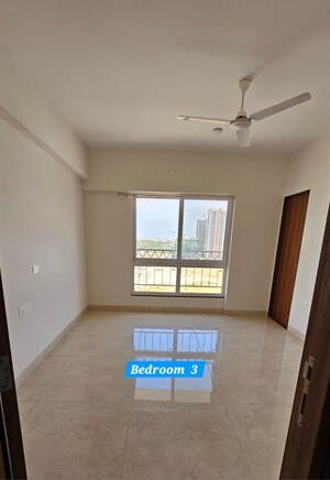 Room in 4 BHK Apartment at Gera World of Joy, Kharadi – for Rent