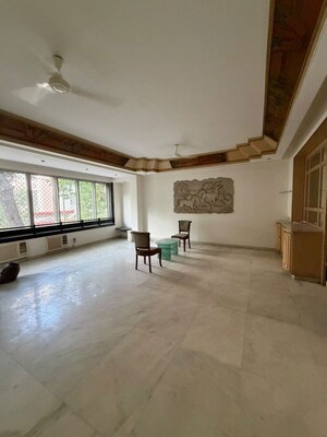 2 BHK Apartment For Rent in Andheri CHS, Andheri West