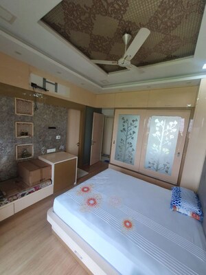 Room in 3 BHK Apartment at Kalpataru Regalia, Goregaon West – for Sale