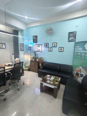  Office Space For Rent in Vibhuti Khand