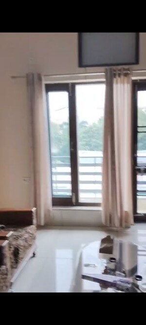 2 BHK Builder Floor For Rent in Sector 45