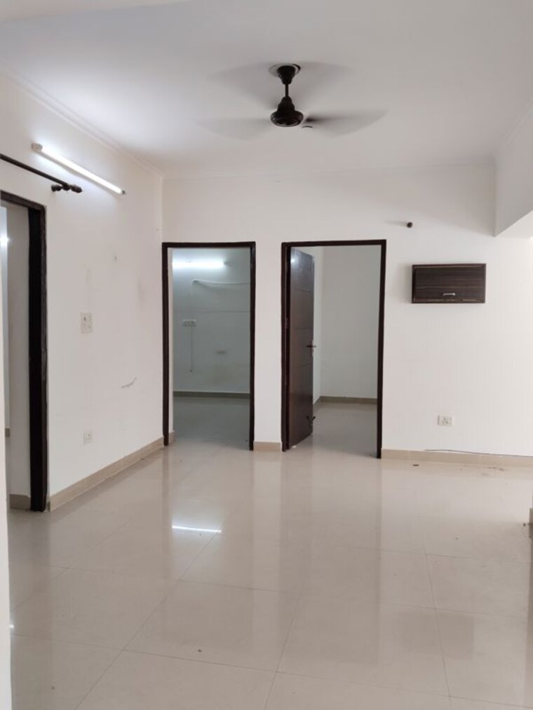 Room, vasant kunj 3 Bedroom 1700 Sq.Ft. Apartment In Vasant Kunj Delhi 10766765