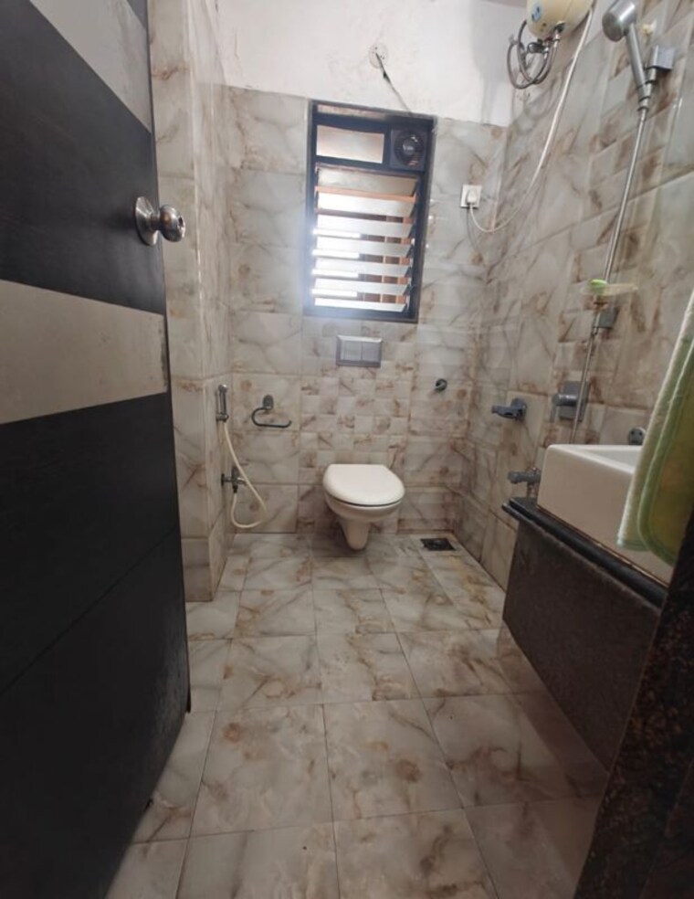 Bathroom, neel-kamal-chs 2 Bedroom 750 Sq.Ft. Apartment In Andheri West Mumbai 10766775