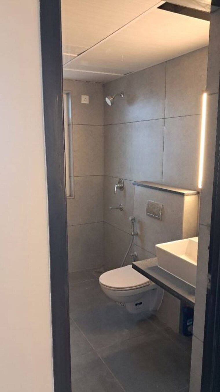 Bathroom, capstone-life-flowing-tree 3 Bedroom 1556 Sq.Ft. Apartment In Allalasandra Bangalore 10766795