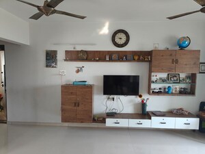 Furnished Amenities in 2 BHK Apartment at Kolte Patil Langston, Kharadi – for Rent