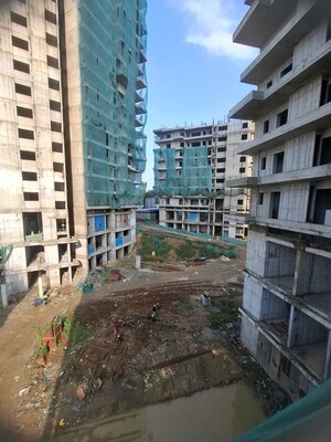3.5 BHK Apartment – Exterior View View at Sawasdee Heights, Lawrence Road - for Sale