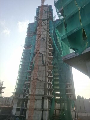 3.5 BHK Apartment – Exterior View View at Sawasdee Heights, Lawrence Road - for Sale