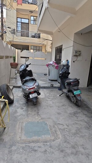 Team Area in 5 BHK Independent House at Patel Nagar – for Sale