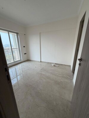 Room in 1 BHK Apartment at Crescent Silverwoods, Powai – for Sale
