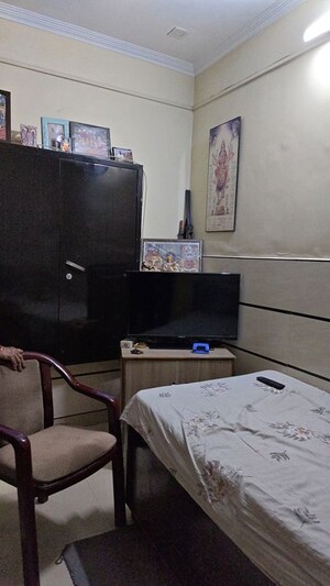 Furnished Amenities in 4 BHK Independent House at Shastri Nagar – for Sale