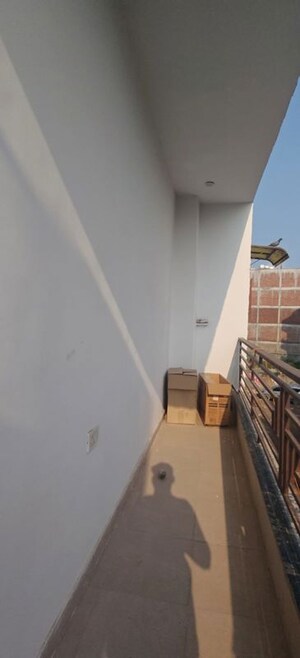 Balcony in 3 BHK Builder Floor at RWA Apartments Sector 73, Sector 73 – for Rent