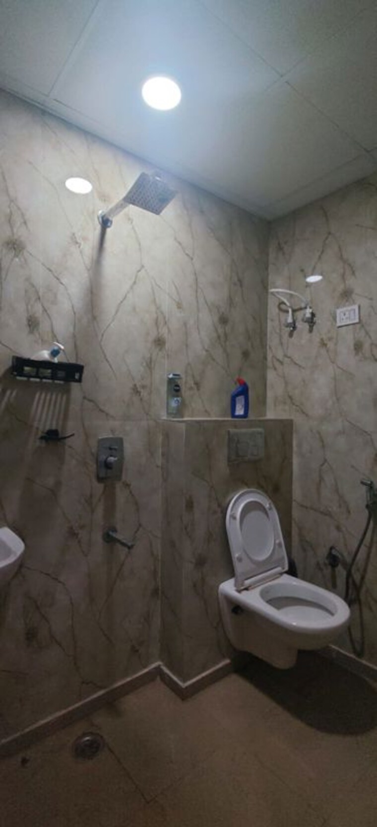 Bathroom, rwa-apartments-sector-73 3 Bedroom 1500 Sq.Ft. Builder Floor In Sector 73 Noida 10766871