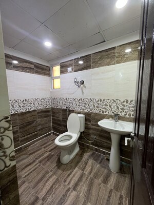 Team Area in 2 BHK Apartment at Bankey Bihari Aggarwal Heights, Raj Nagar Extension – for Sale