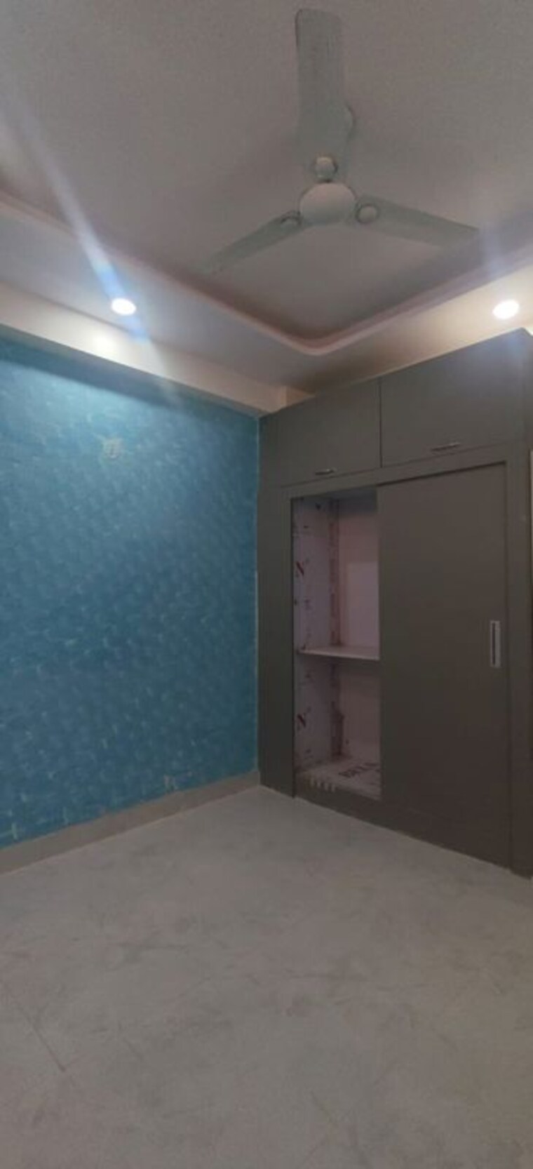 Room, rwa-apartments-sector-73 3 Bedroom 1499 Sq.Ft. Builder Floor In Sector 73 Noida 10766891
