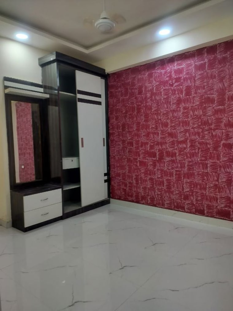 Room, rwa-apartments-sector-73 2 Bedroom 985 Sq.Ft. Builder Floor In Sector 73 Noida 10766907