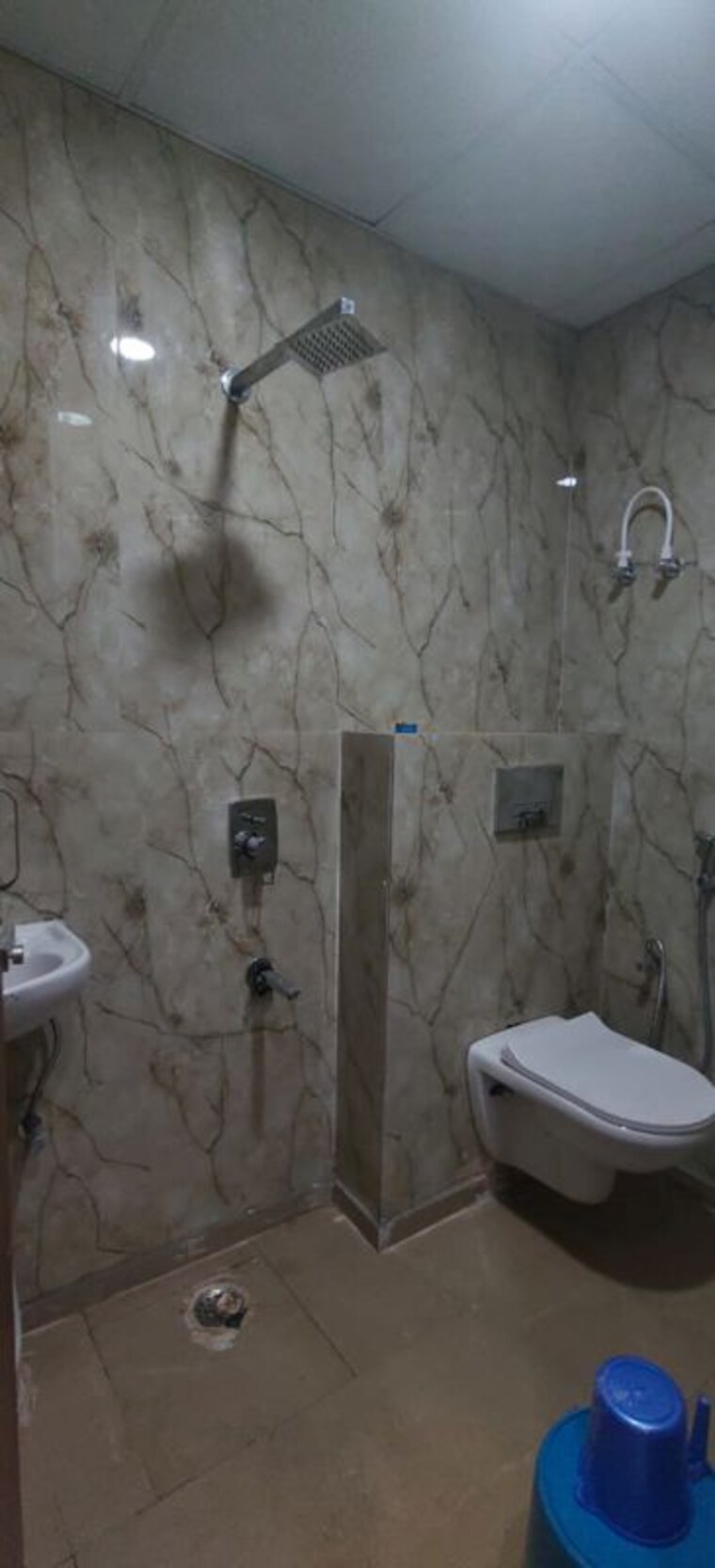 Bathroom, rwa-apartments-sector-72 2 Bedroom 1000 Sq.Ft. Builder Floor In Sector 72 Noida 10766943