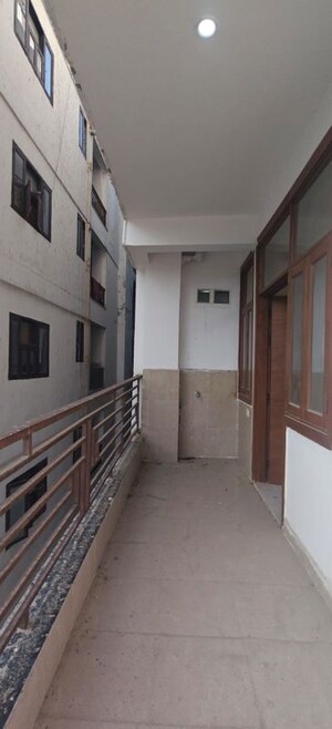 Balcony in 2 BHK Builder Floor at RWA Apartments Sector 72, Sector 72 – for Rent