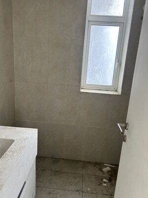 Room in 4 BHK Builder Floor at Aradhya Homes, Sector 67a – for Rent