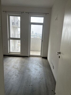 Room in 4 BHK Builder Floor at Aradhya Homes, Sector 67a – for Rent