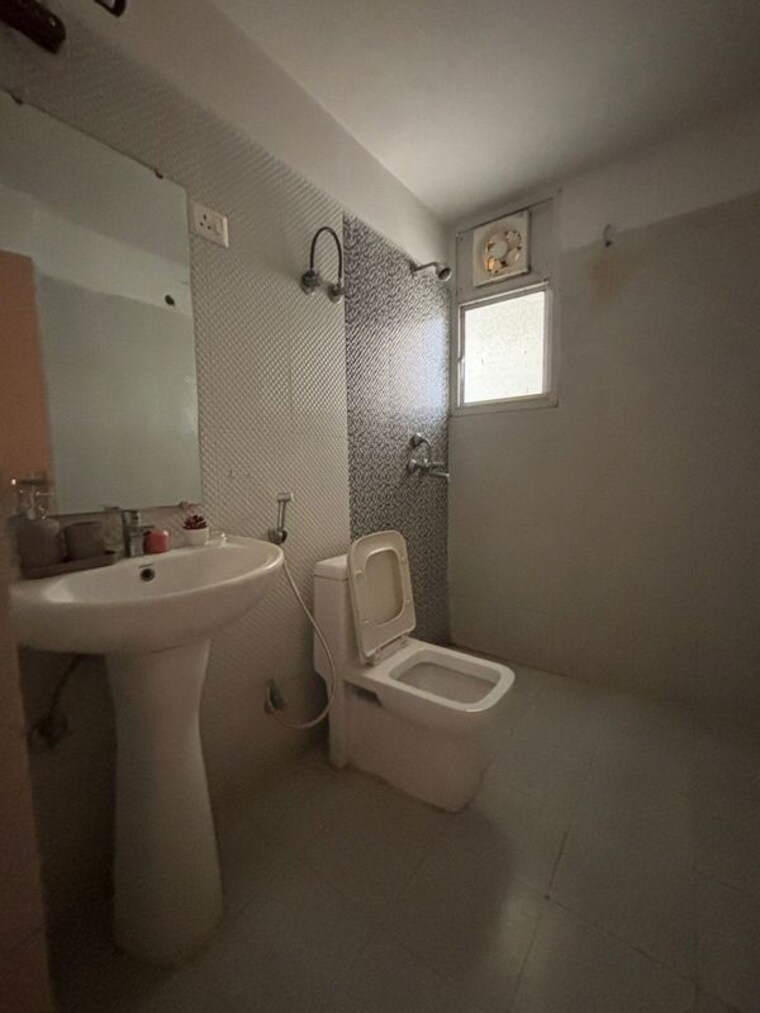 Bathroom, nirala-aspire 2.5 Bedroom 1180 Sq.Ft. Apartment In Sector 16 Greater Noida Greater Noida 10767005