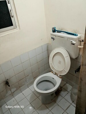 Bathroom in 1 BHK Apartment at Prathamesh Apartment Prabhadevi, Prabhadevi – for Rent