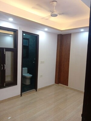 Room in 3 BHK Builder Floor at Kishangarh – for Sale