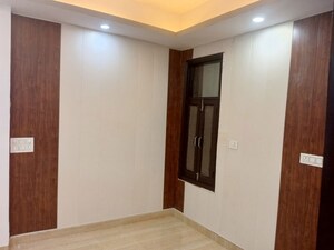Room in 3 BHK Builder Floor at Kishangarh – for Sale