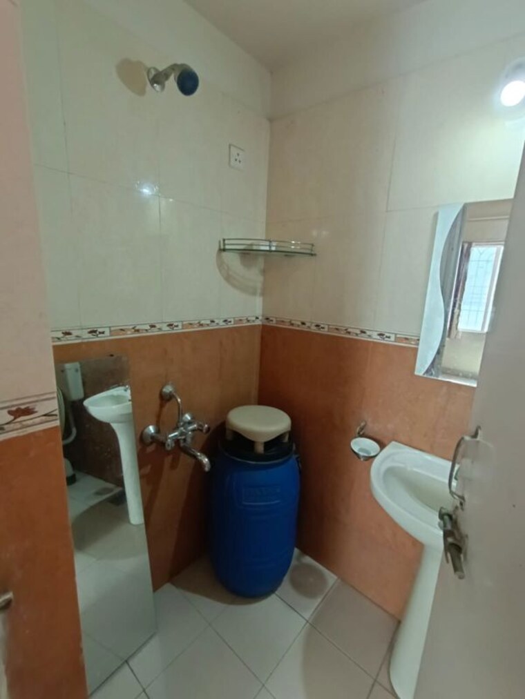 Bathroom, siddhivinayak-shubhashree-residential 2 Bedroom 1000 Sq.Ft. Apartment In Akurdi Pune 10767045