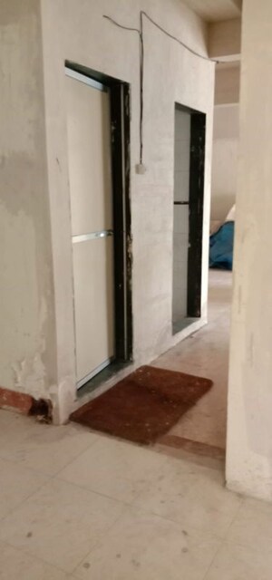 Building Lobby in 1 BHK Apartment at Anand Apartments Vadgadi, Masjid Bunder – for Sale