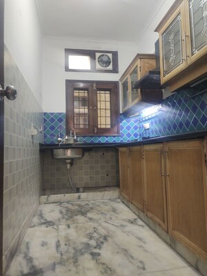 Parking in 3 BHK Builder Floor at DLF Queens Court, Greater Kailash ii – for Rent