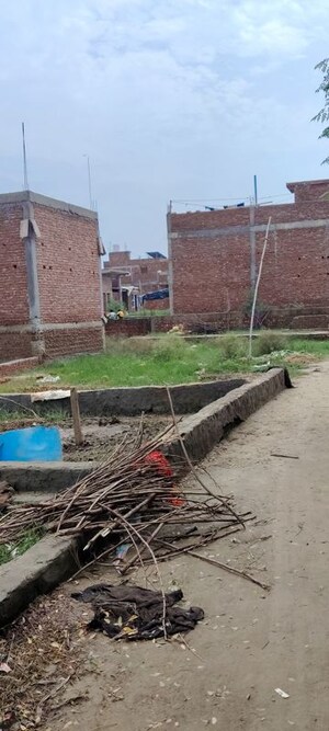   Plot at Kulesara Noida – for Sale